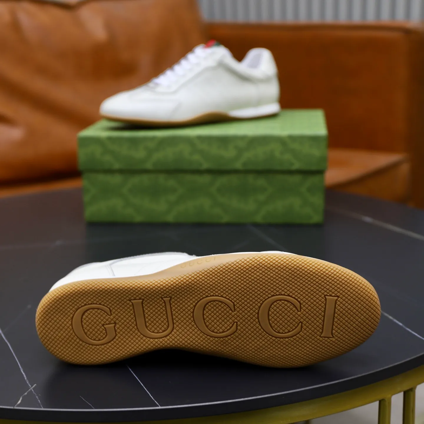 Ex-factory price: 462💰🙅‍♂️🙅‍♂️🙅‍♂️ Brand: Gucci GUCCi Standard code: 38-44 (45 customized) Grade: Same as the official website Material: Original cowhide surface Comfortable and breathable pigskin lining Lightweight and wear-resistant sports outsole Style category: Men's fashionable casual shoes Running sneakers Distinguished luxury brand elements Top luxury Color: actual picture color